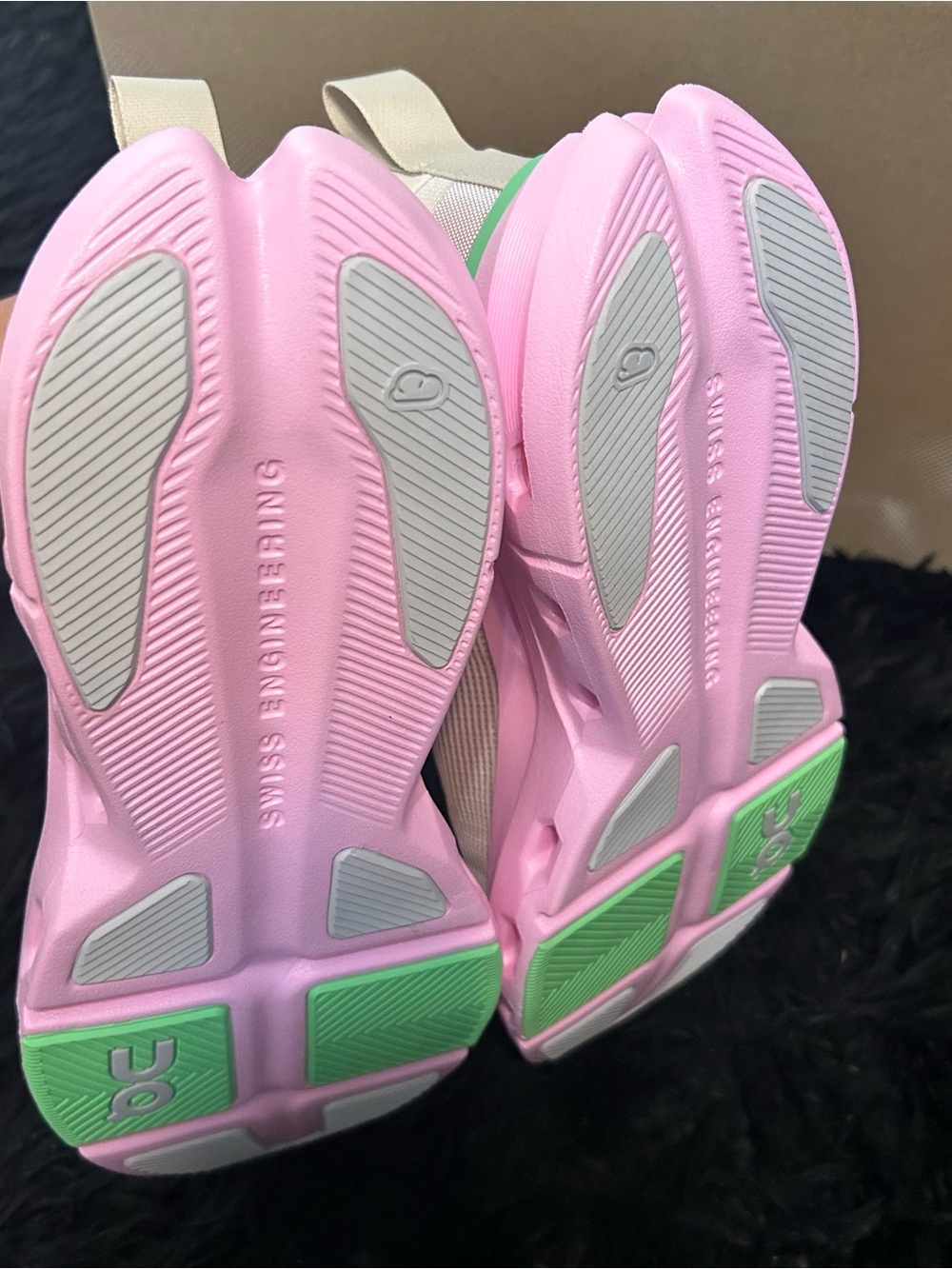 ON CLOUDPULSE athletic training running lace up shoes sneakers sz 8 new - Picture 4 of 6